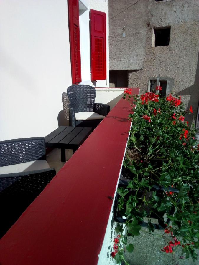 Da Valentina Apartment Castelfondo Екстериор снимка