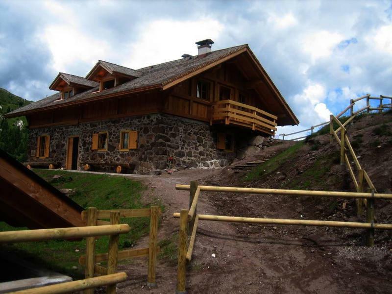 Da Valentina Apartment Castelfondo Екстериор снимка